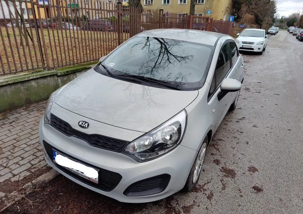 Kia Rio cena 30500 przebieg: 84618, rok produkcji 2013 z Warszawa małe 154